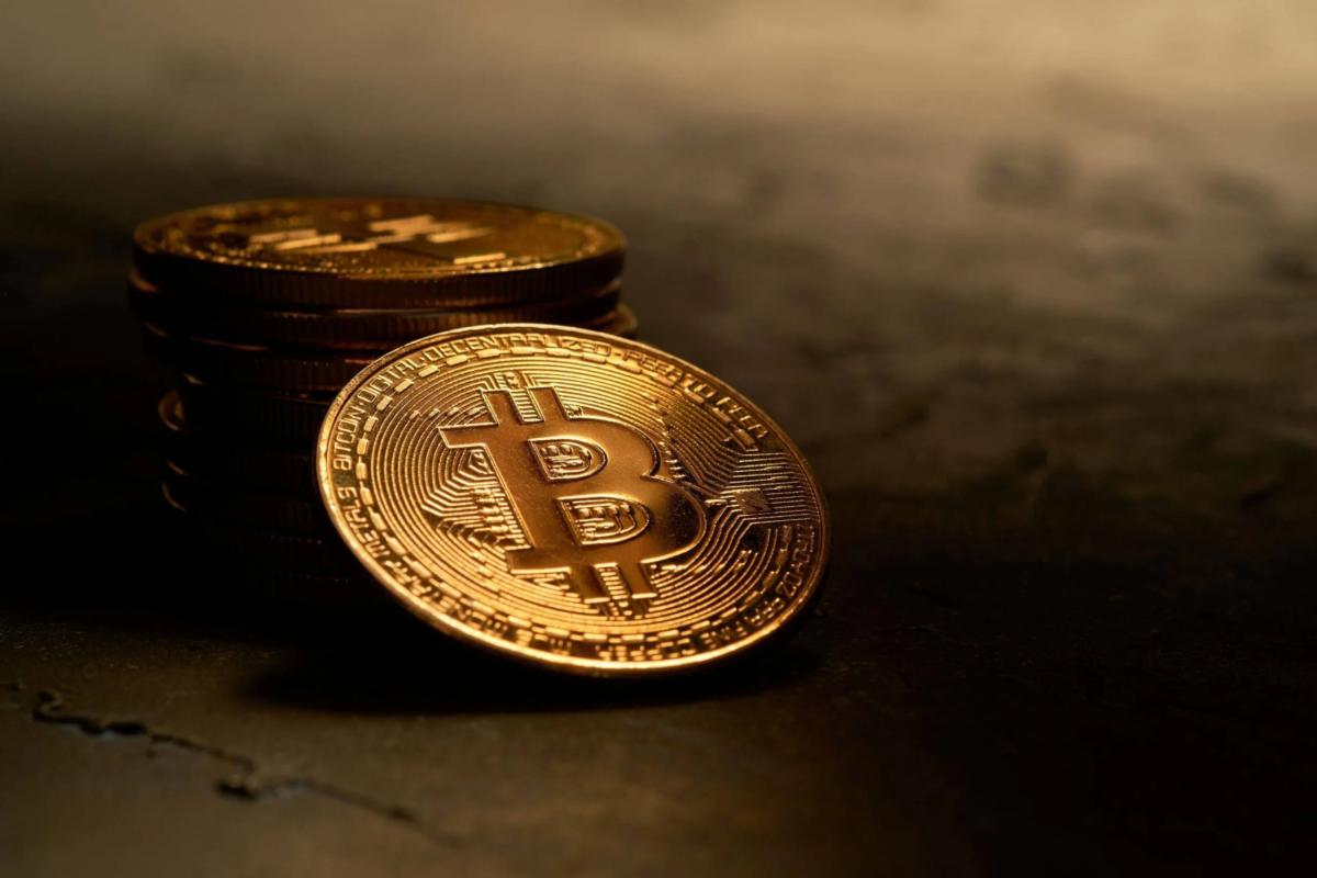 Bitcoin Dips Under $80K While ETF Inflows Surge to Record Highs