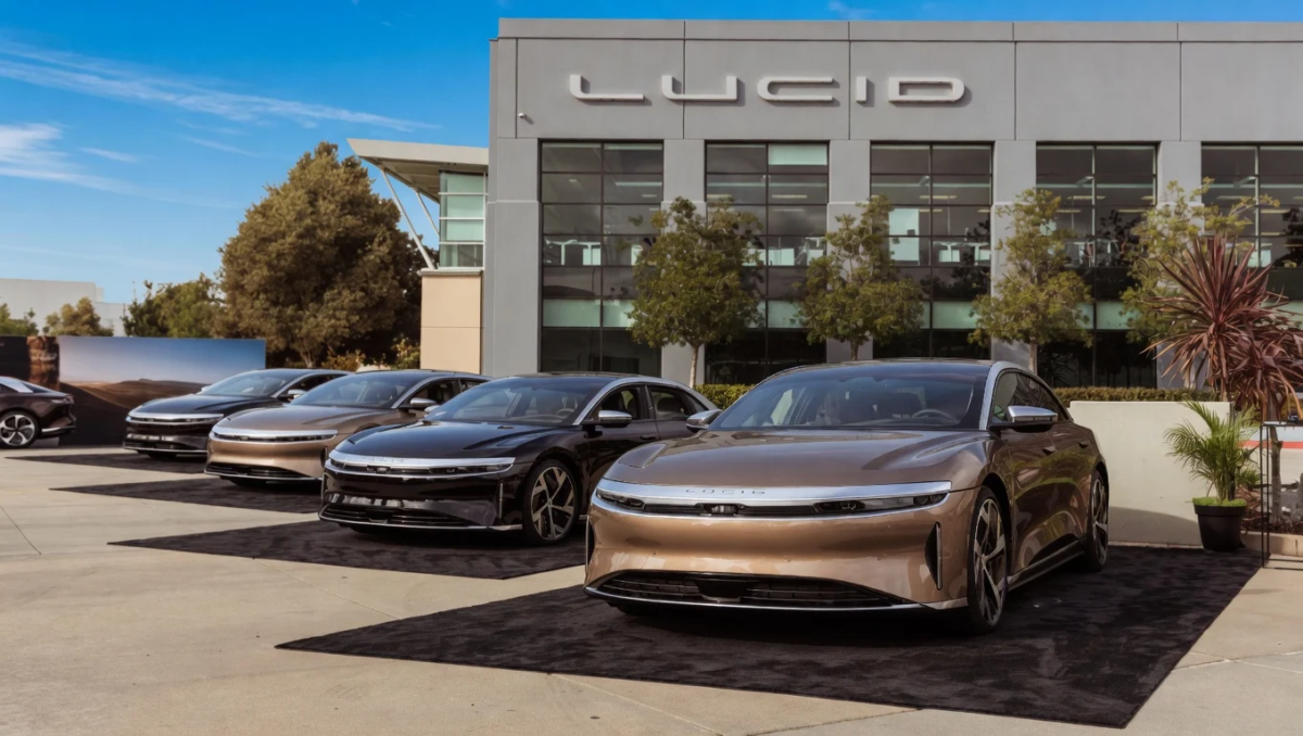 Lucid Group Q1 FY26 Earnings Preview: Key Metrics and Uber Deal Impact