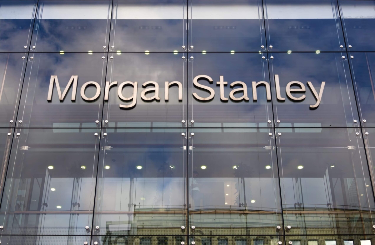 Eric Trump Accuses Major Banks of Blocking Stablecoin Yields for Americans