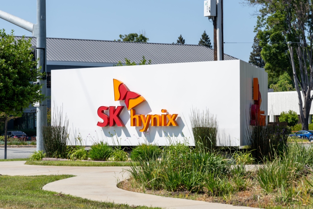 SK Hynix Shares Surge 12% on Strong AI Data Center Demand Outlook