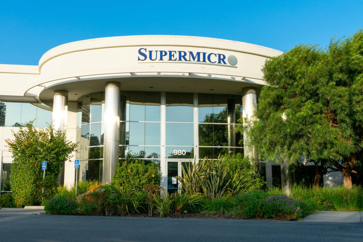 SMCI Shares Tumble After Chinese Military Universities Acquire Banned Nvidia AI Chips